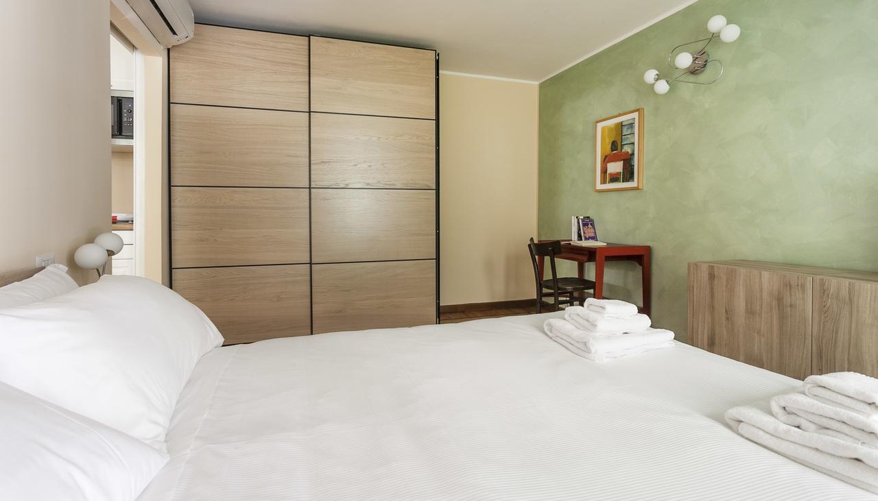 Italianway-lazzaro Palazzi * Milan